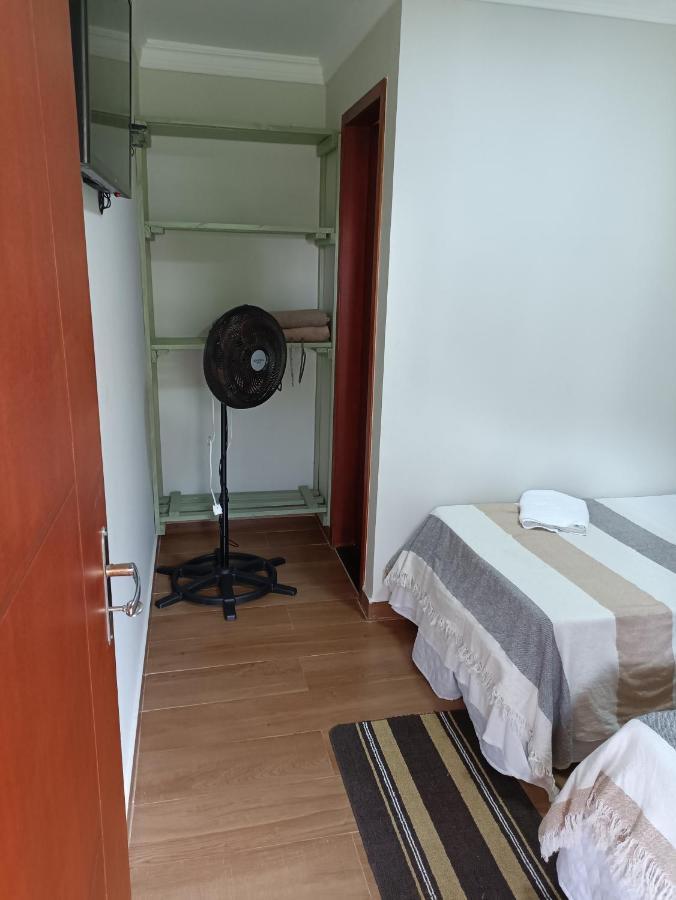 Alpha Hospedaria & Hostel Londrina Extérieur photo