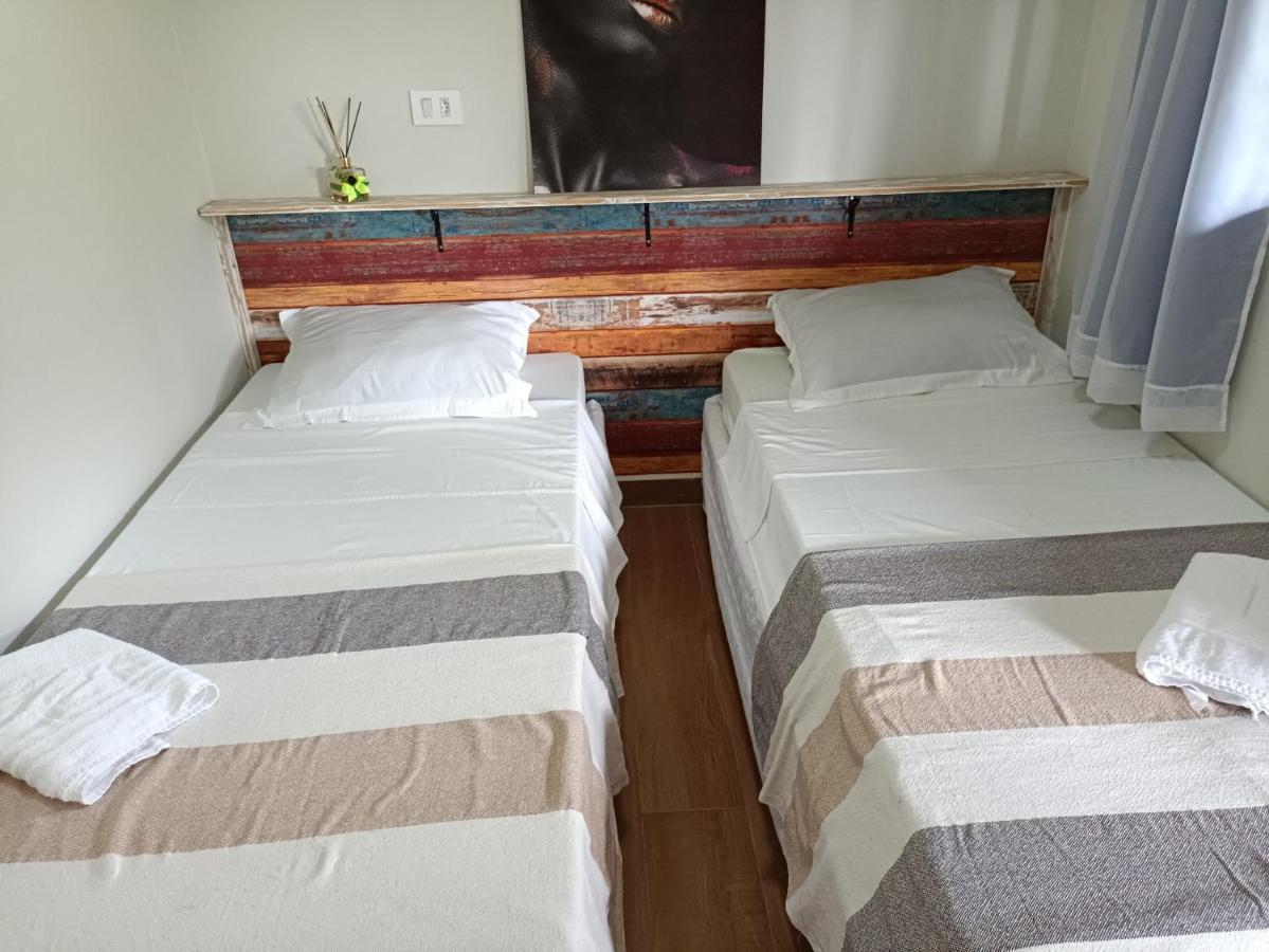 Alpha Hospedaria & Hostel Londrina Extérieur photo